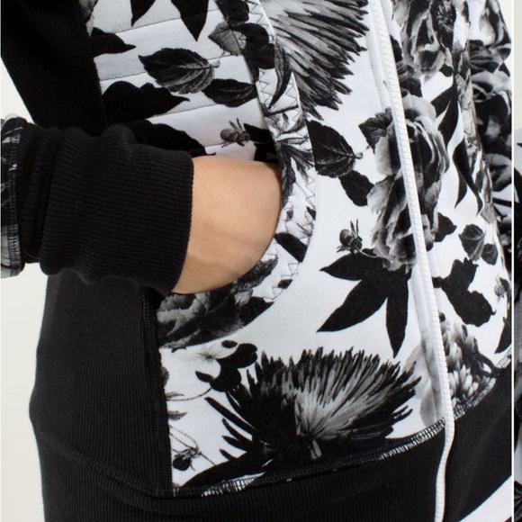 Lululemon Calm & Cozy Jacket in Brisk Bloom - Picture 4 of 11